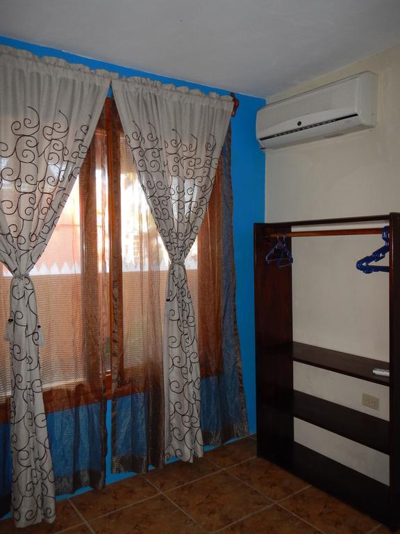 Hospedaje Casa Soleil Puerto Villamil Esterno foto